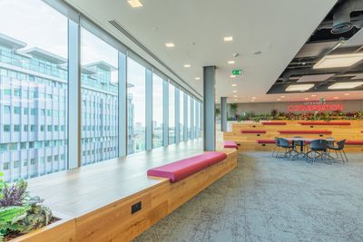 Rolgordijnsystemen, SG 4910, Versascreen 1-10%, Virgin Money, Glasgow, Scotland, United Kingdom