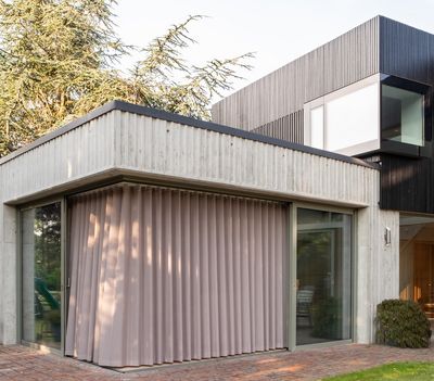 Curtain Systems, SG 5600, Colorama 1, Collie Beag, Cambridge, UK