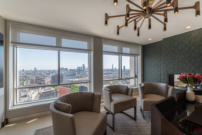 Rolgordijnsystemen, SG 4960, Multiscreen 1-10%, Centre Point, London, United Kingdom, Recess