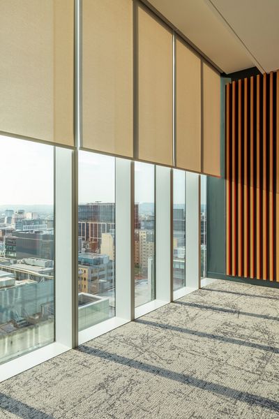 Rolgordijnsystemen, SG 4960, Versascreen 1-10%, Virgin Money, Glasgow, Scotland, United Kingdom